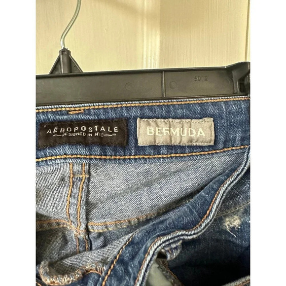 Aeropostale Bermuda Jean Shorts women’s size 10 - Picture 4 of 7